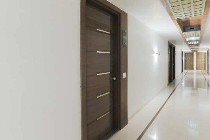 Ballroom/Hall 59 of 66