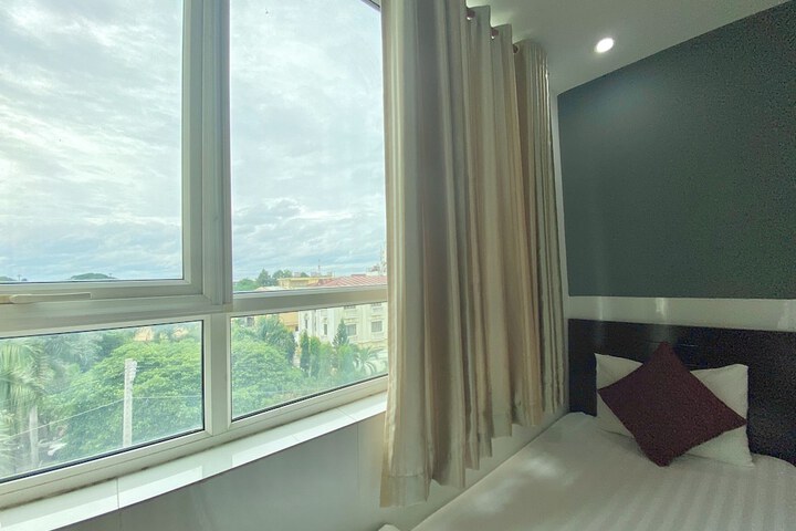 Room 28 of 80