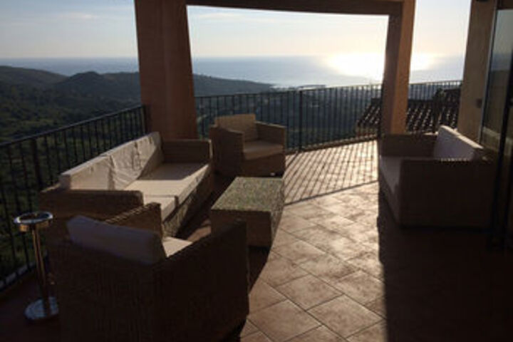 Terrace/Patio 42 of 48