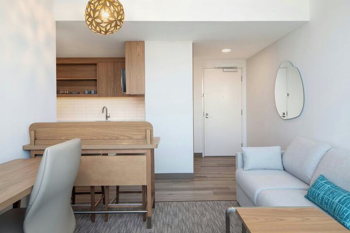 Room 25 of 51