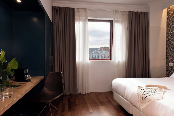 Room 21 of 52
