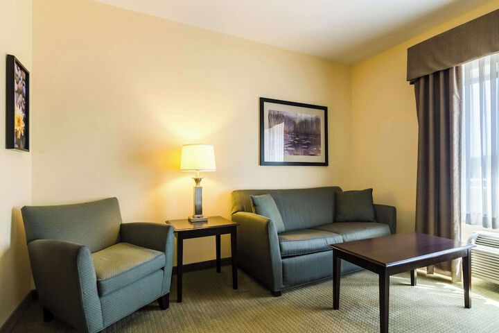 Room 11 of 39