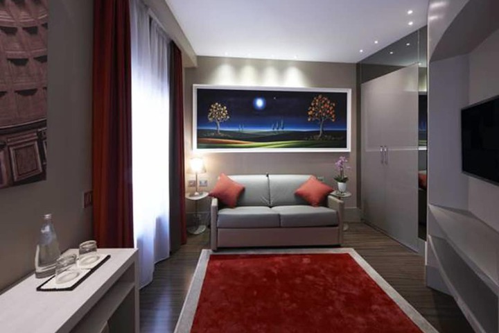 Room 20 of 142