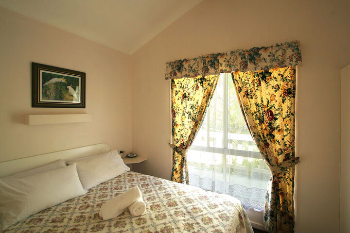 Room 65 of 177