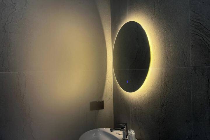 Room 65 of 71