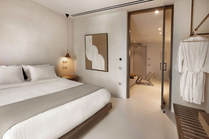 Room 17 of 45