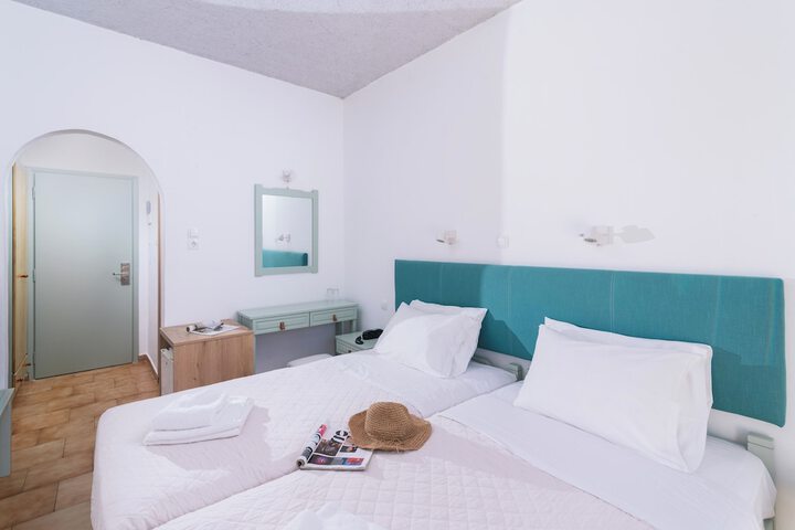 Room 6 of 48