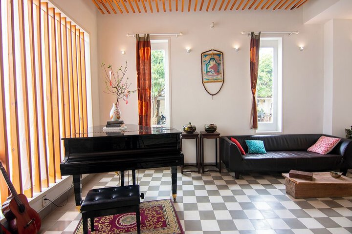 Lobby Entry