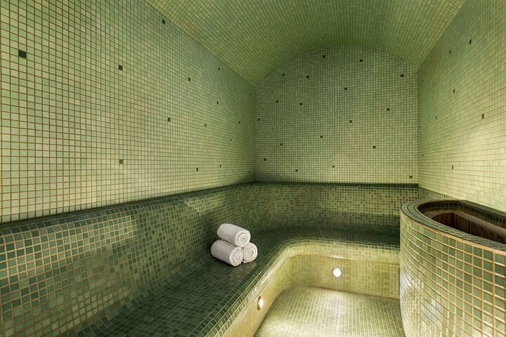 Room 16 of 24