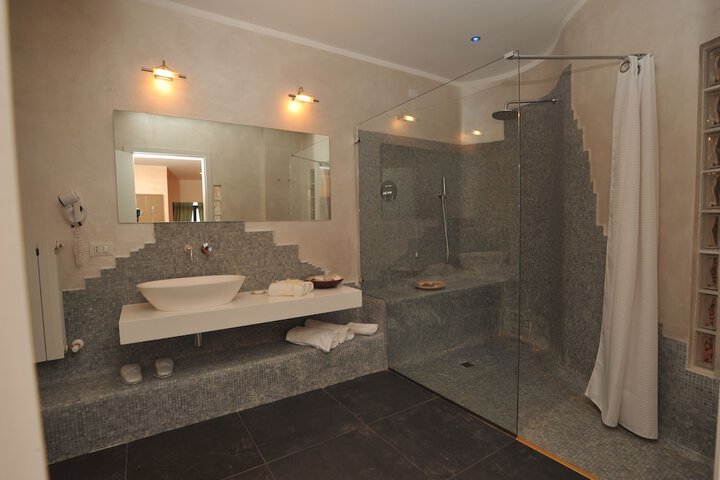 Bathroom Interior Photo