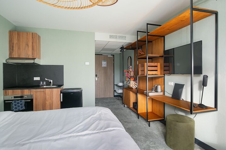 Room 19 of 110