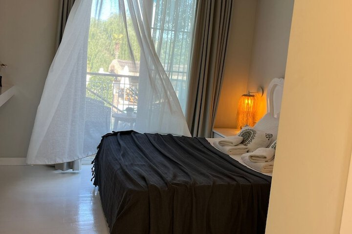 Room 10 of 72