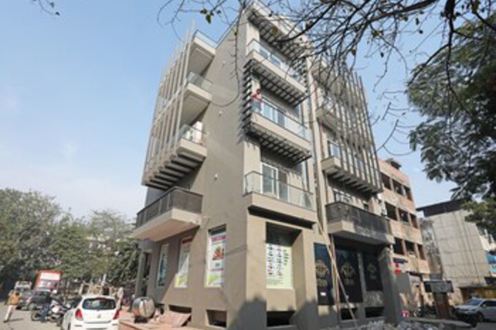Oyo 11071 Hotel Tisya