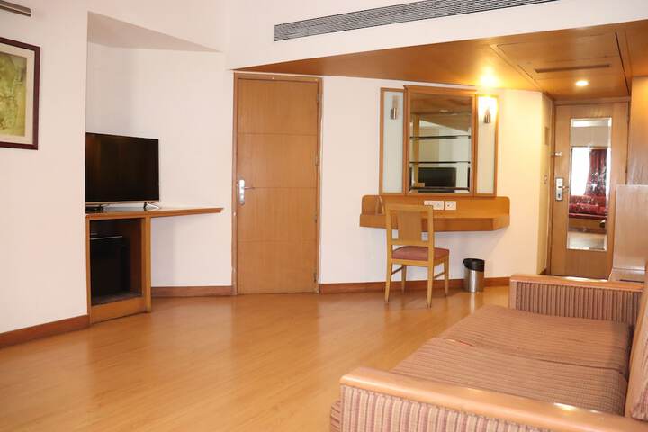 Room 14 of 40