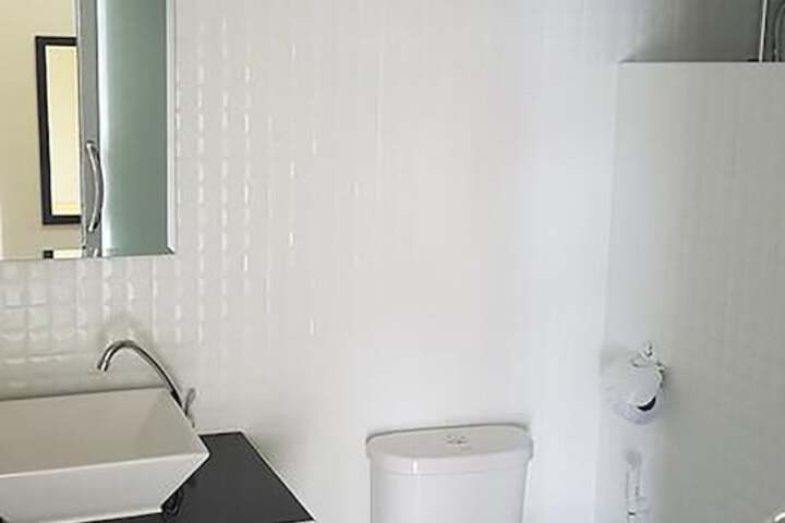 Room 16 of 25