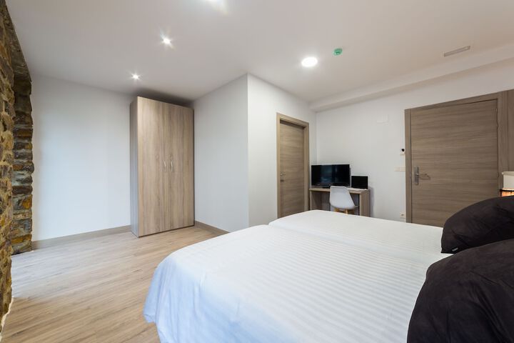 Room 21 of 50