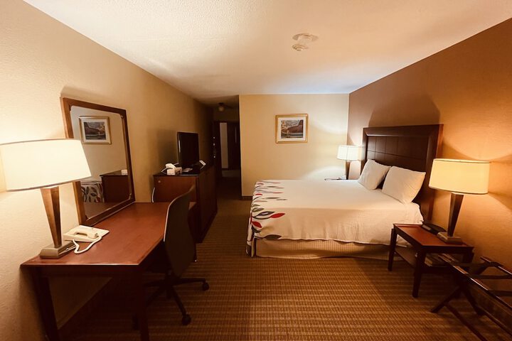 Room 18 of 43