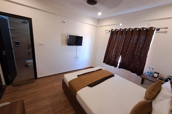 Room 7 of 17