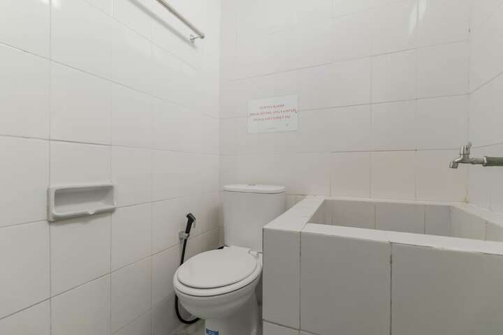 Room 8 of 8