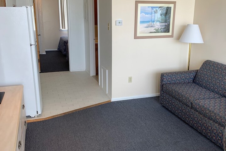 Room 26 of 48