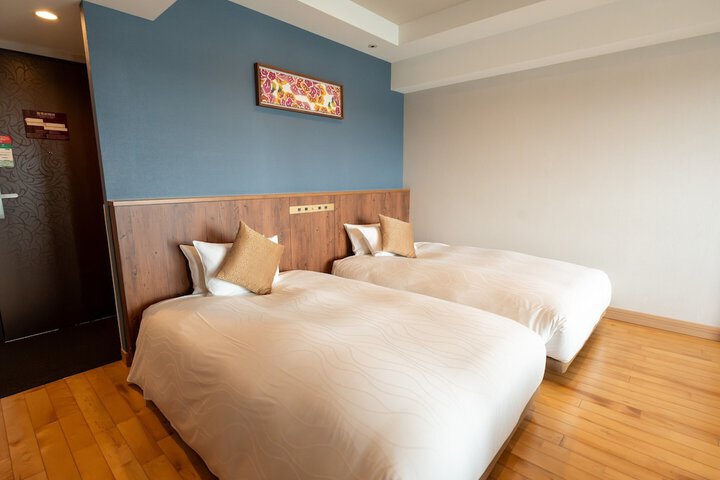 Room 147 of 299