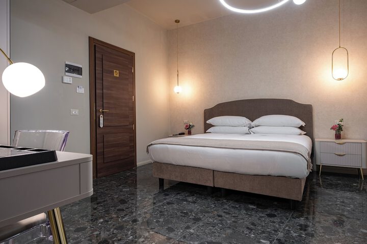 Room 59 of 78