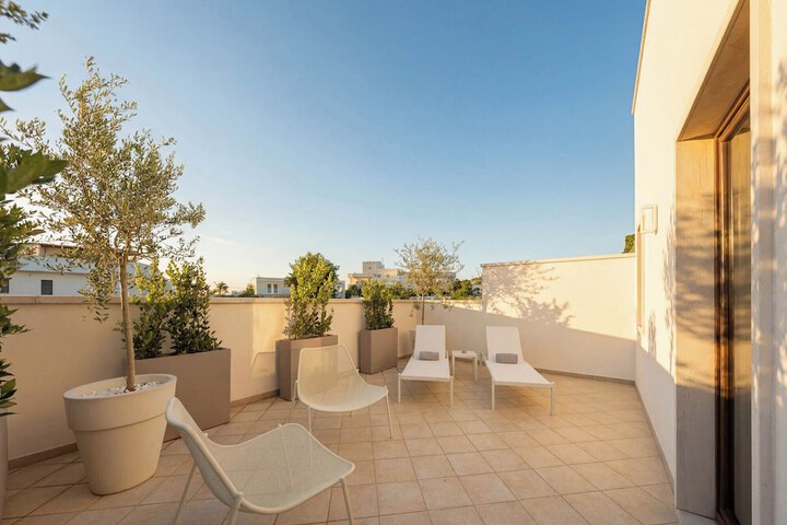 Terrace/Patio 28 of 76
