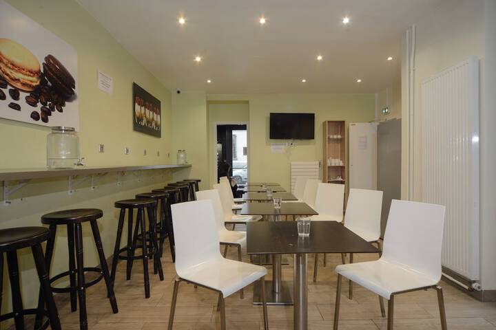 Room 20 of 28