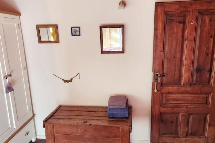 Room 21 of 71