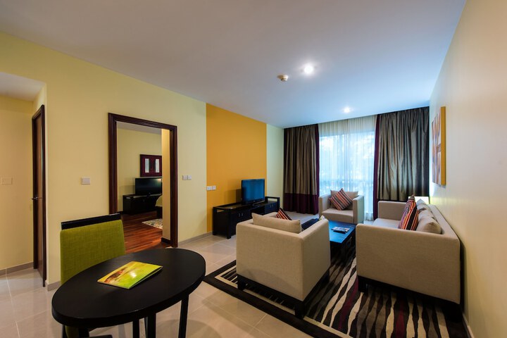 Room 107 of 179