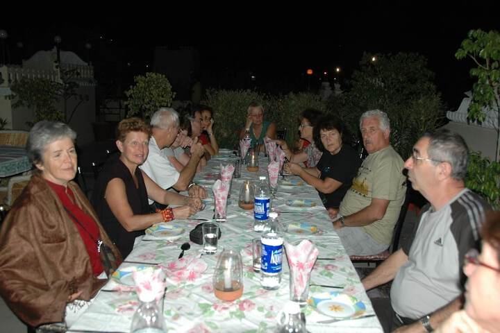 Dining 25 of 49