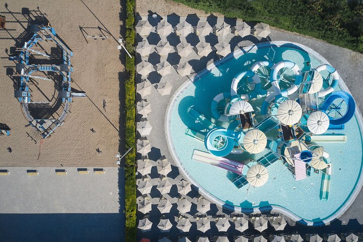 Pool 67 of 225