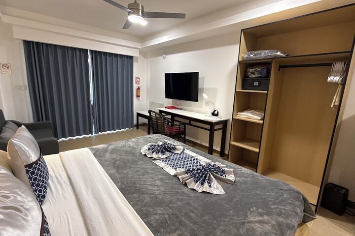 Room 57 of 272