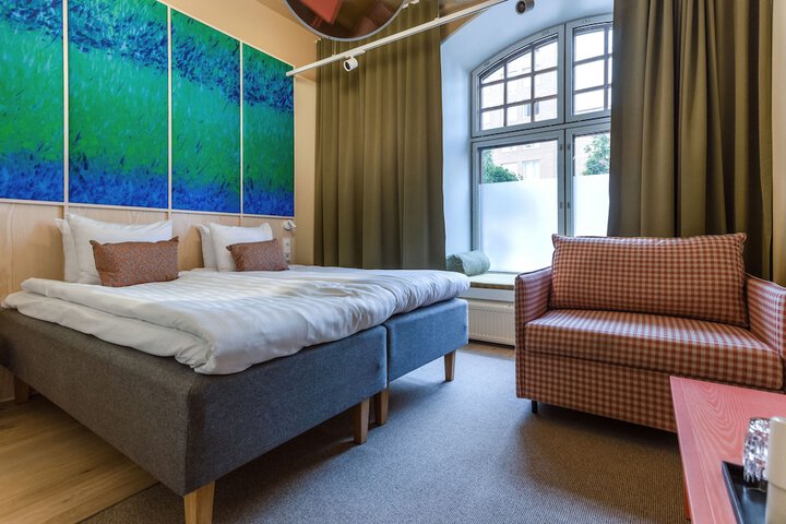 Room 29 of 69