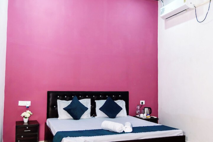 Room 3 of 6
