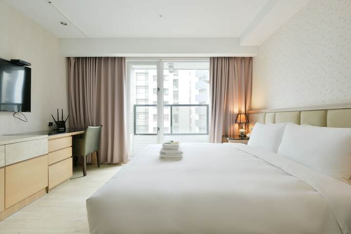 Room 18 of 51