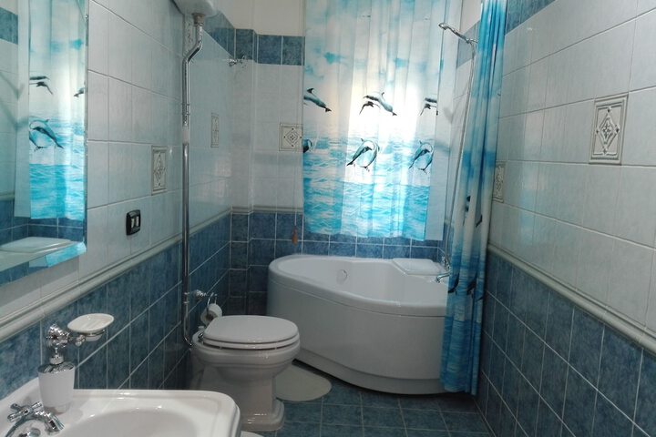 Room 15 of 20