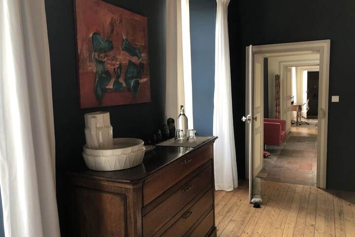 Room 26 of 144