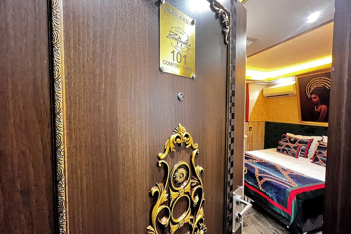 Room 21 of 170