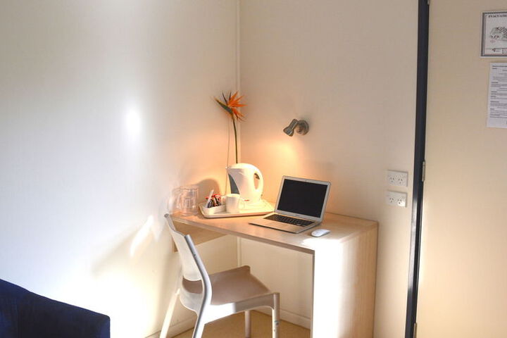 Room 15 of 17