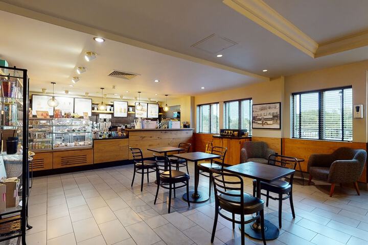 Coffee shop