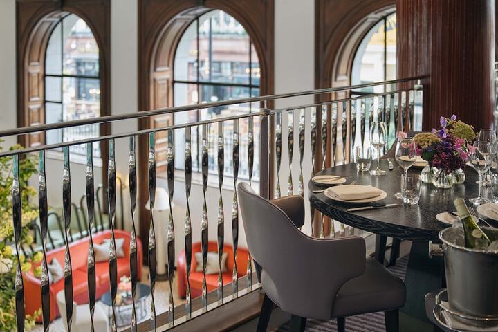 Dining 60 of 84