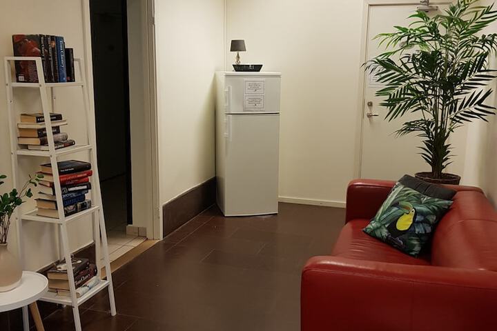 Room 16 of 33