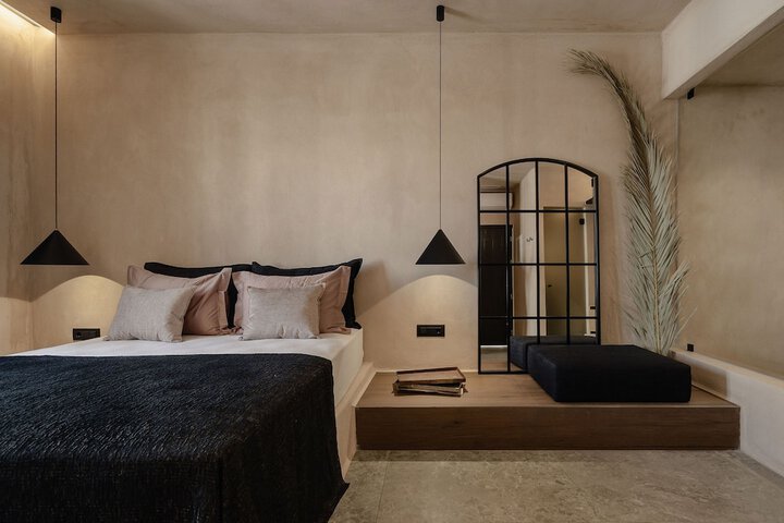 Room 100 of 260