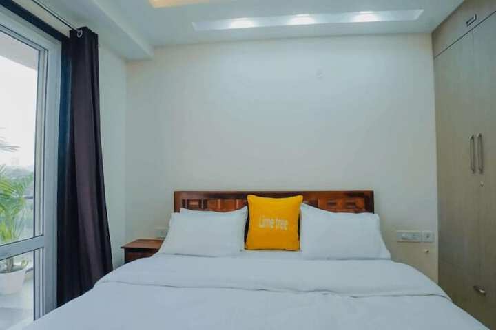 Room 7 of 17