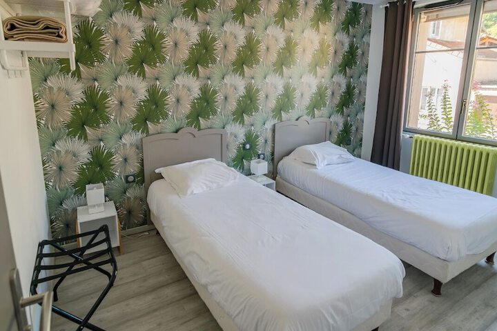 Room 18 of 53