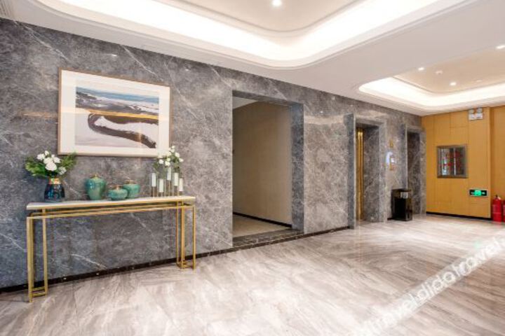 Hotel Interior 12 of 21