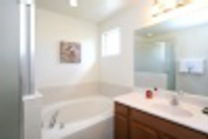 Room 208 of 299