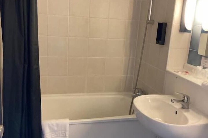 Clean Restrooms