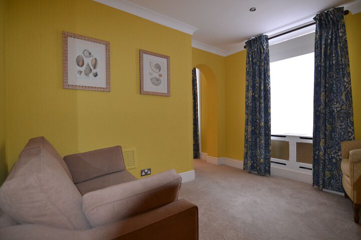 Room 16 of 43